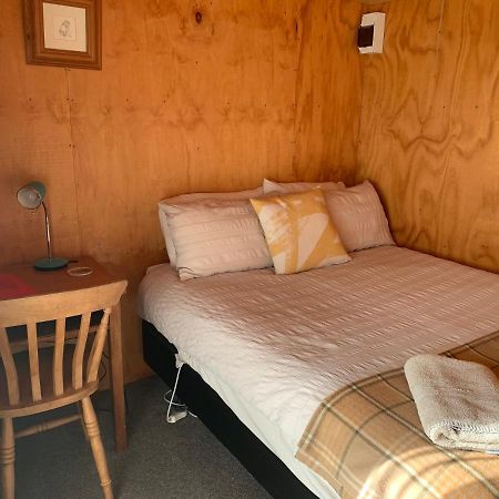 The Log Cottage Rangiora Luaran gambar