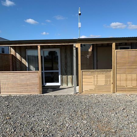 The Log Cottage Rangiora Luaran gambar