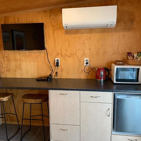 The Log Cottage Rangiora Luaran gambar