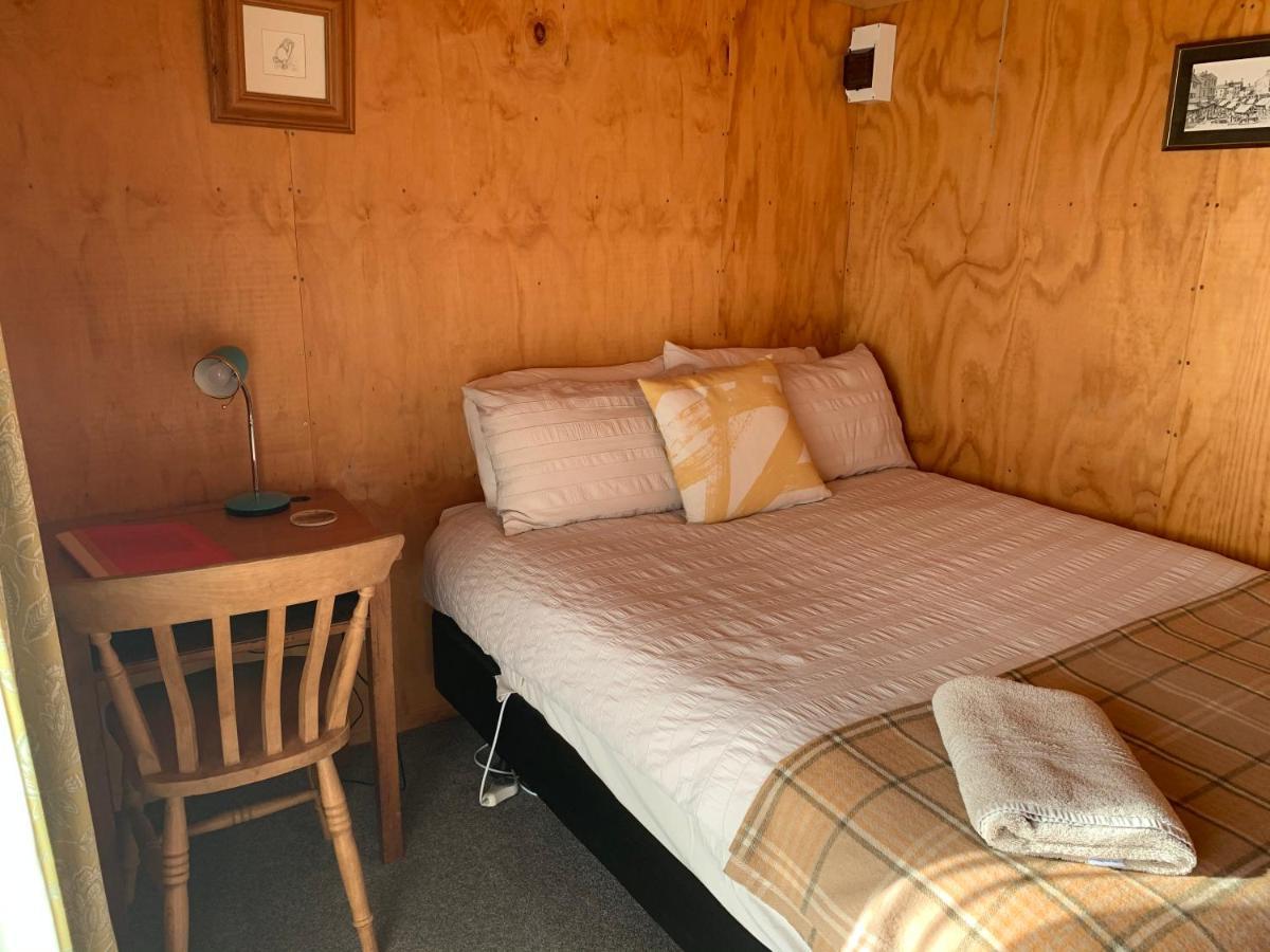 The Log Cottage Rangiora Luaran gambar